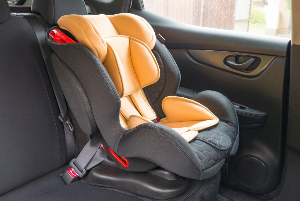 Comment nettoyer un siège auto pour bébé de manière simple et sûre ?