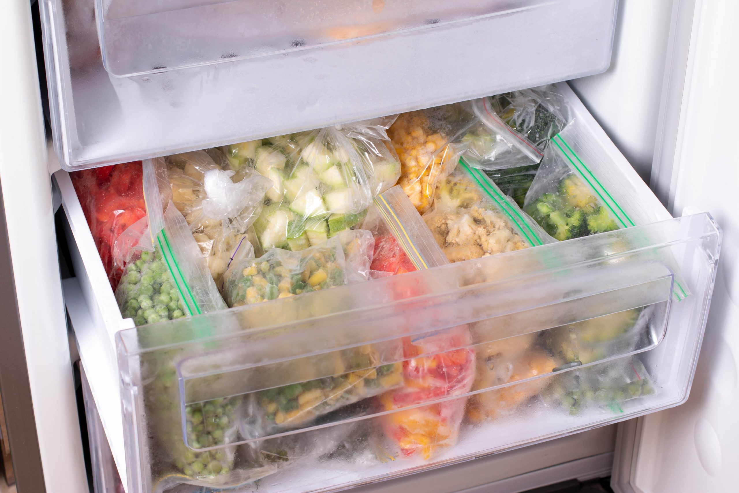 Πώς να οργανώσετε ένα ψυγείο και πόσο σημαντικό είναι αυτό;