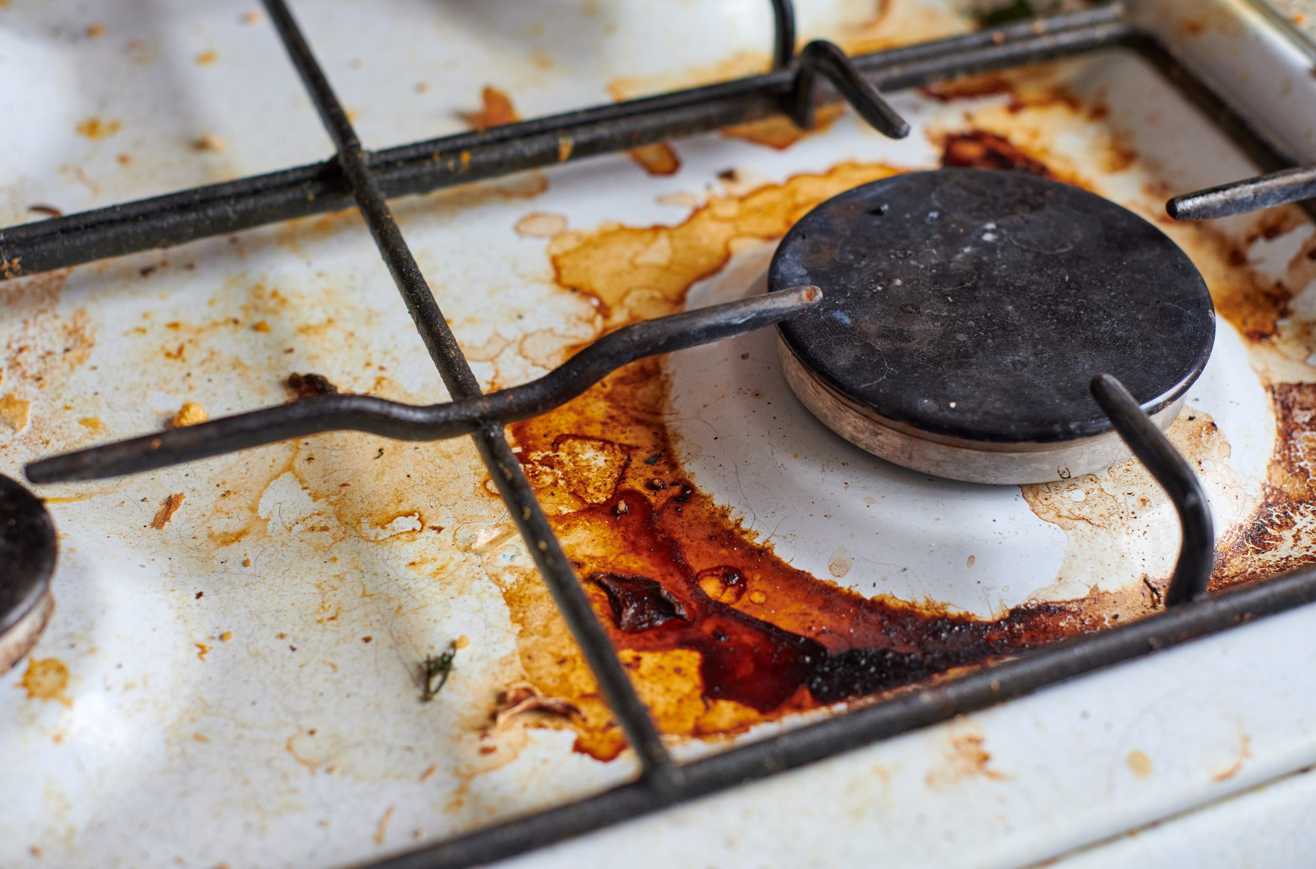 Comment nettoyer une cuisinière : conseils pratiques et instructions étape par étape