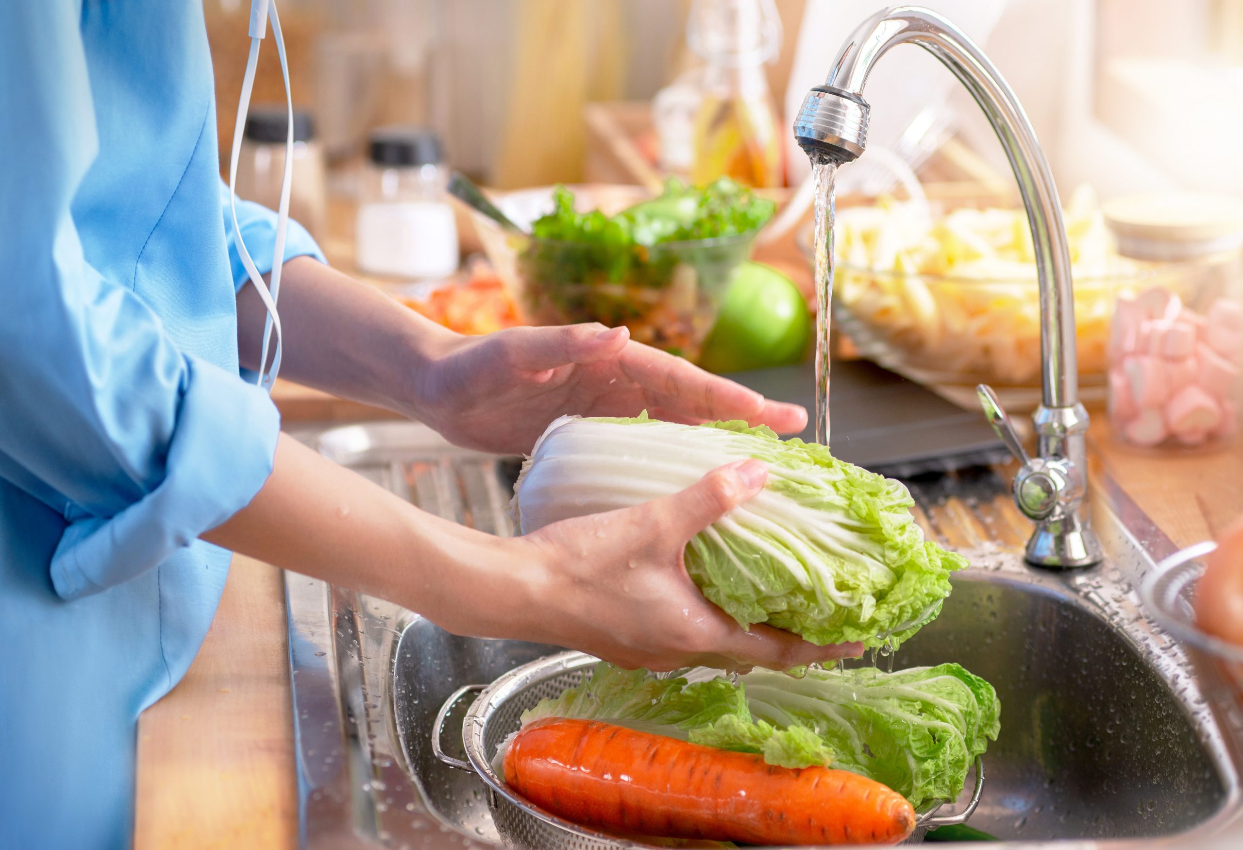 Научете как да дезинфекцирате зеленчуци